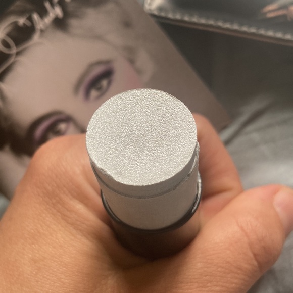 NARS Andy Warhol makeup and pouch - Picture 2 of 10